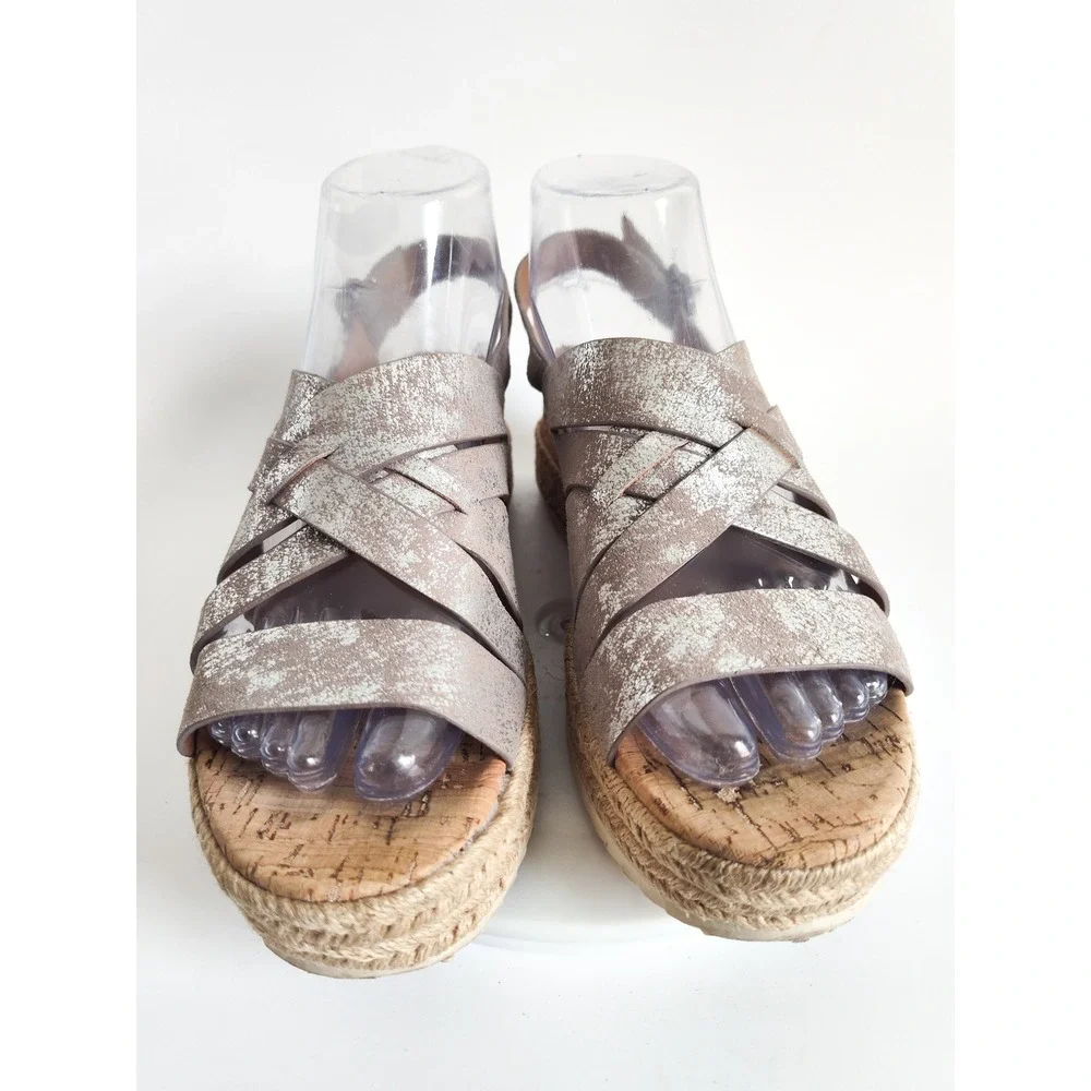 Trask Sandals 7.5 Espadrille Platform Metallic Silver Leather Strappy Boho Wedge